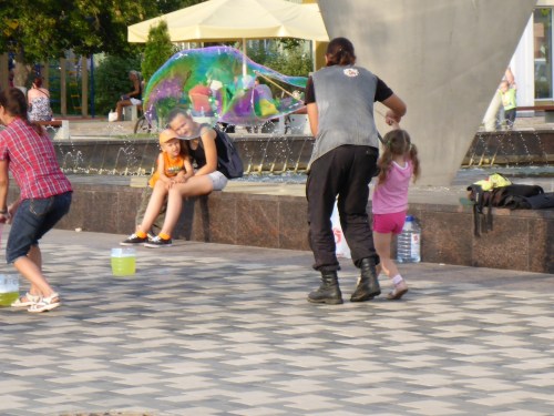 Samara riverfont entertainers