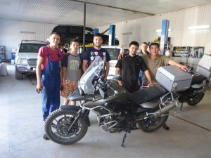 Our friendly team of mechanics who helped us adjust the tension our chains.  