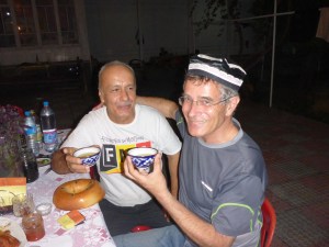 Jamkhur just gave Anthony this superb gift - after another wonderful evening and delicious dinner of home made saussage rolls  (the absolute best ever), home made fruit juice, delicious plov (a type of Uzbek pilaf), home made fortified wine, vodka, homegrown fruit, home home made fruit juice bread.  