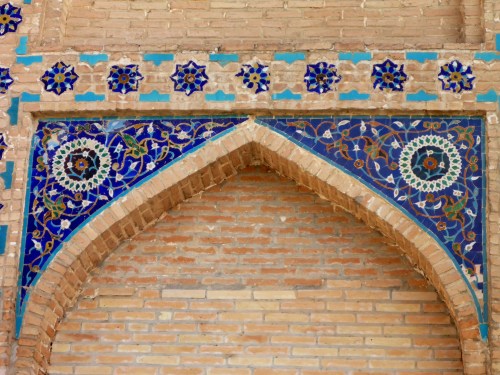 The tiles on the right are 18 years old, the ones on the left 600 years old - and which are the brightest?!  Amir Temur Mausoleum, Samarkand, Uzbekistan