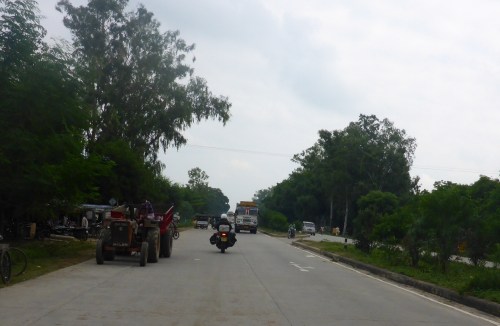 Typical traffic situation in India - traffic coming towards us on dual carriage way