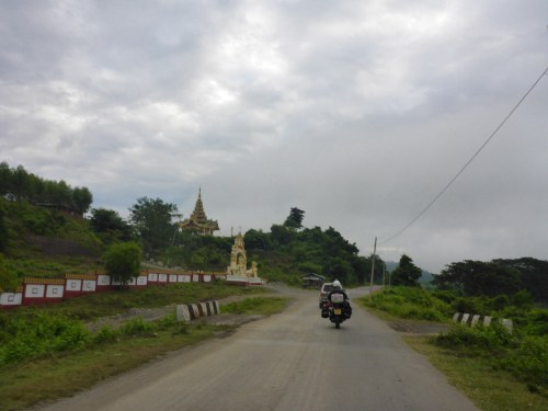 The rain has held off overnight so we will be  taking the forest trail route