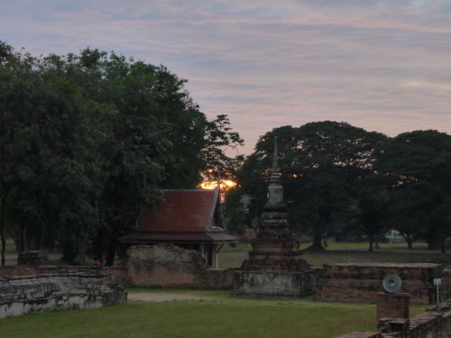 Sun setting on Wat Mahathat, Ayutthaya