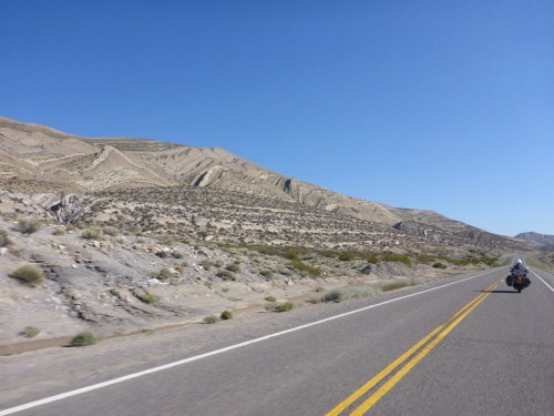 Along Ruta 40, a geologist's paradise and great bike riding road