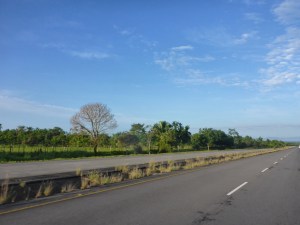 Nice to see blue skies as we head to Paso Canoas border at 7am