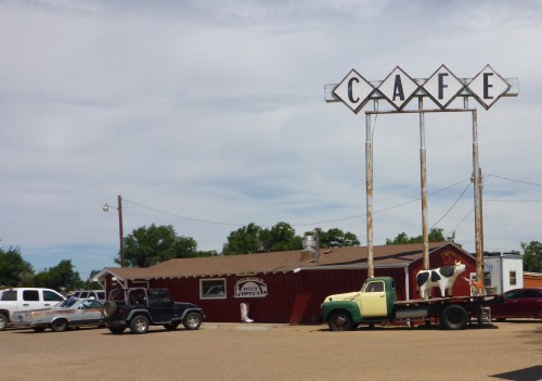 Hickory Inn Cafe in Vega TX